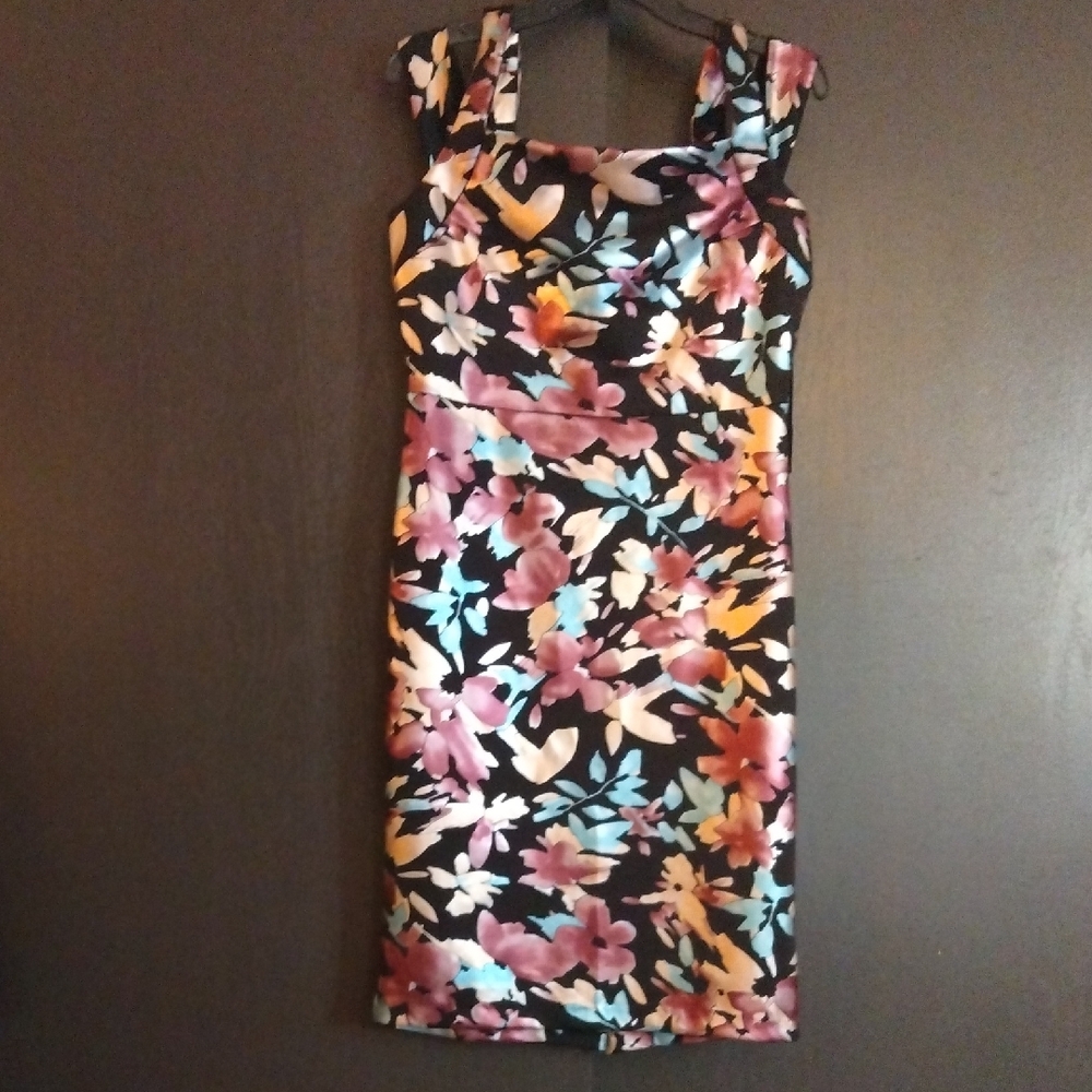 NWT Vibrant Floral Sheath Midi Dress with Square Neck.